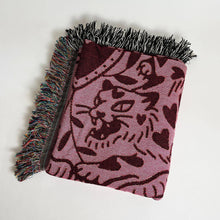 Load image into Gallery viewer, Pink cats woven tapestry blanket
