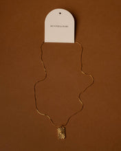 Load image into Gallery viewer, Lila Flower Burst Necklace
